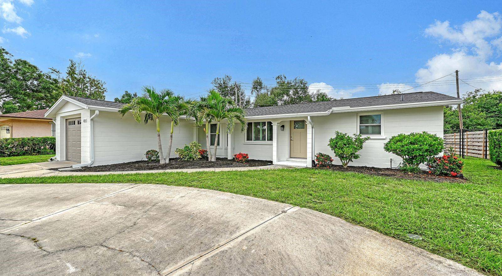 2610 REGATTA DR, Sarasota, FL 34231