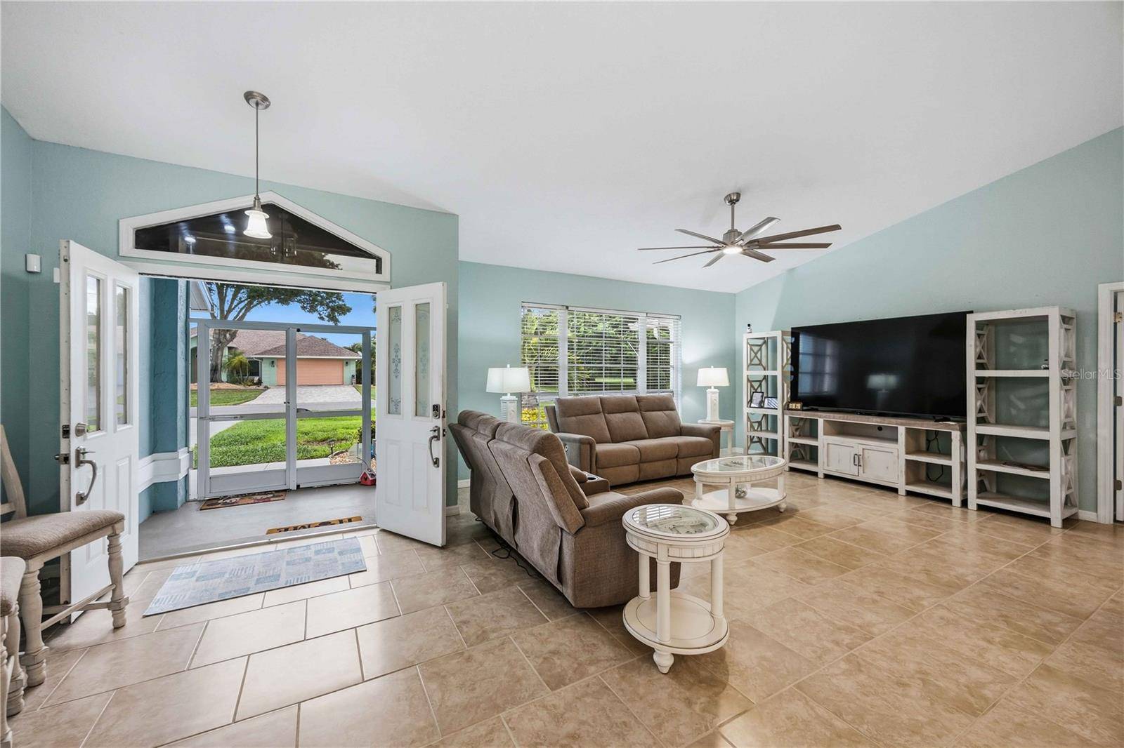 13 SPORTSMAN RD, Rotonda West, FL 33947