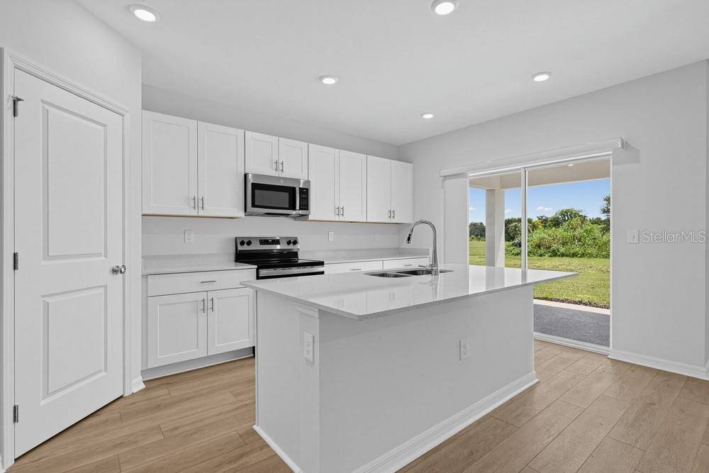 6777 EQUINOX LN, North Fort Myers, FL 33917