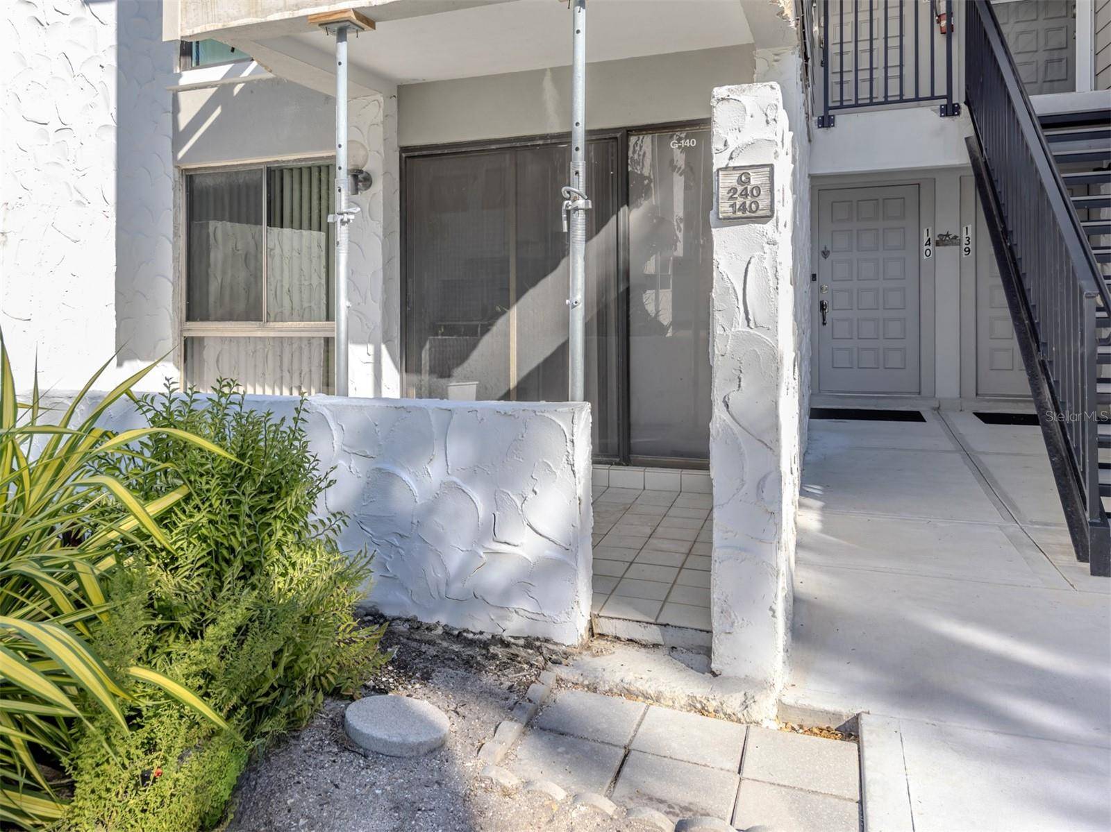 1555 TARPON CENTER DR #140, Venice, FL 34285