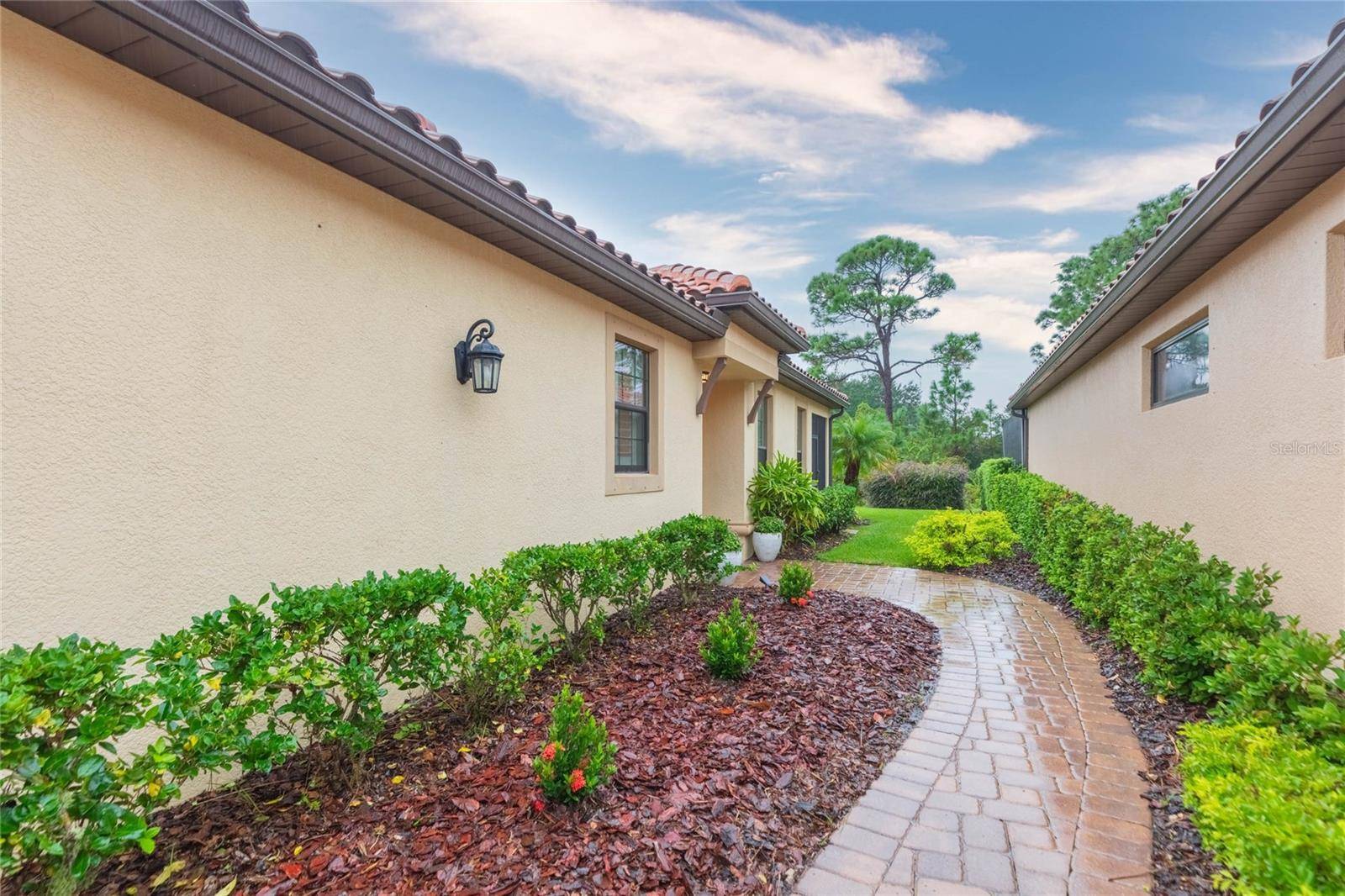 20108 SORANO HILL PL, Tampa, FL 33647
