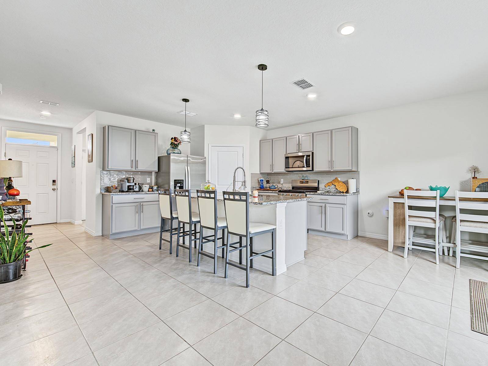 36013 ELLSWORTH PL, Zephyrhills, FL 33541