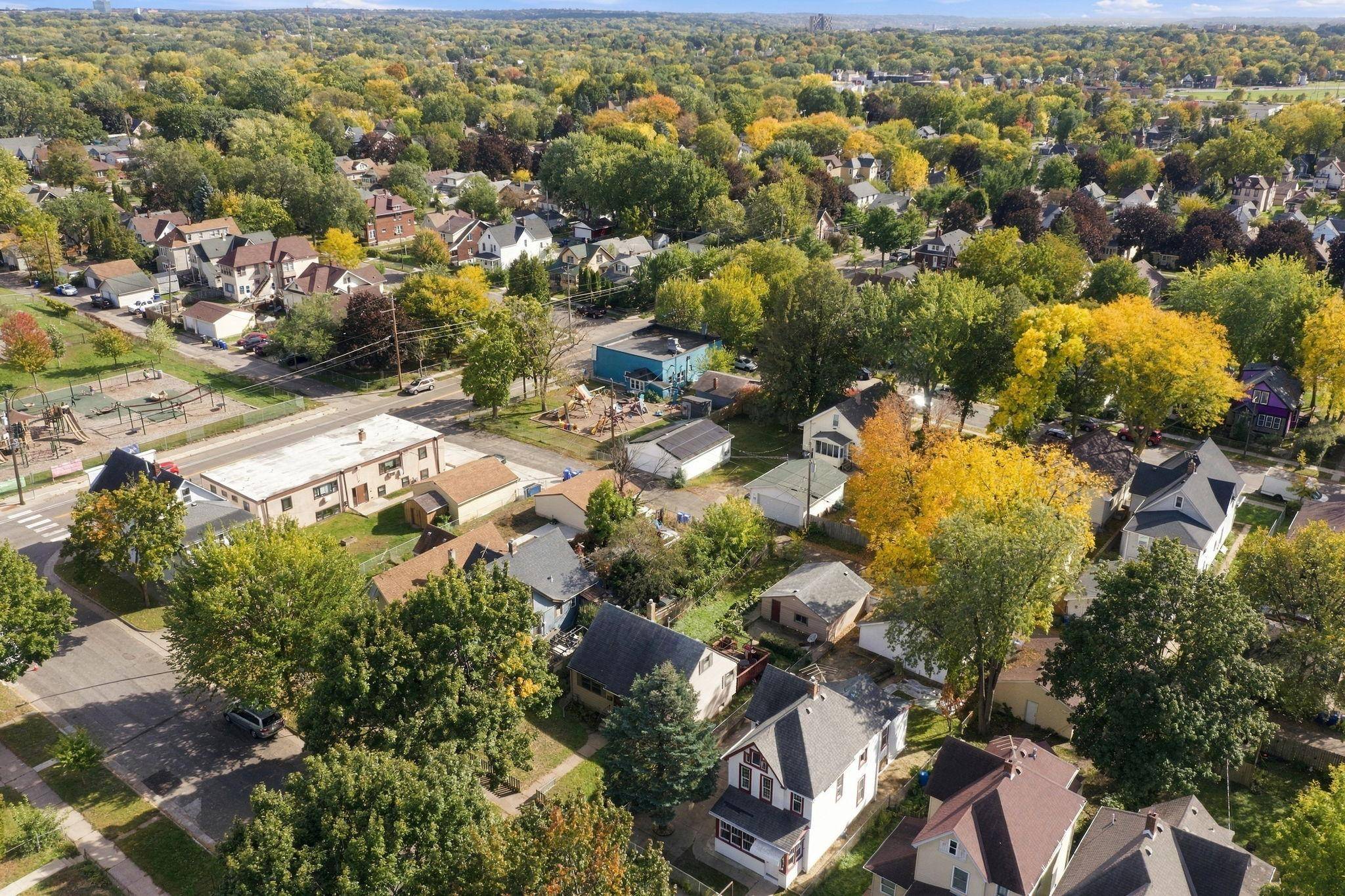 920 Magnolia AVE E, Saint Paul, MN 55106
