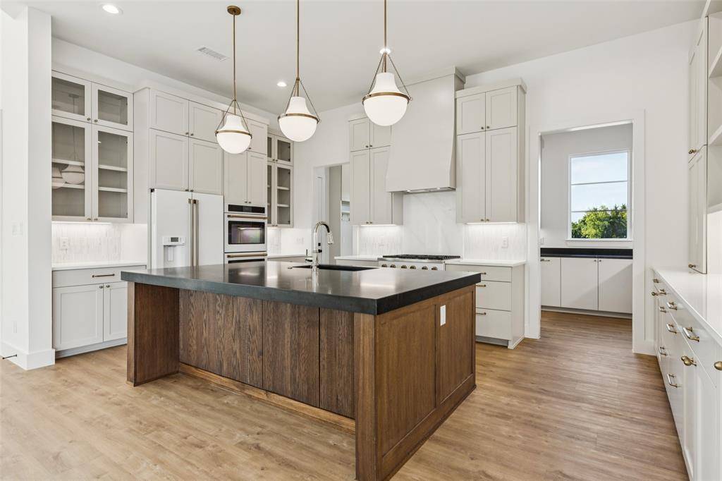 4930 Magnolia Trail, Midlothian, TX 76065