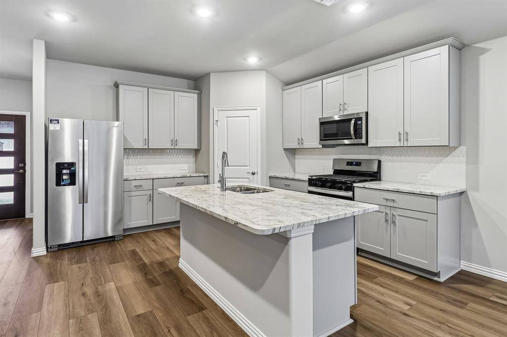 3216 Dustbend Plaza, Fort Worth, TX 76179