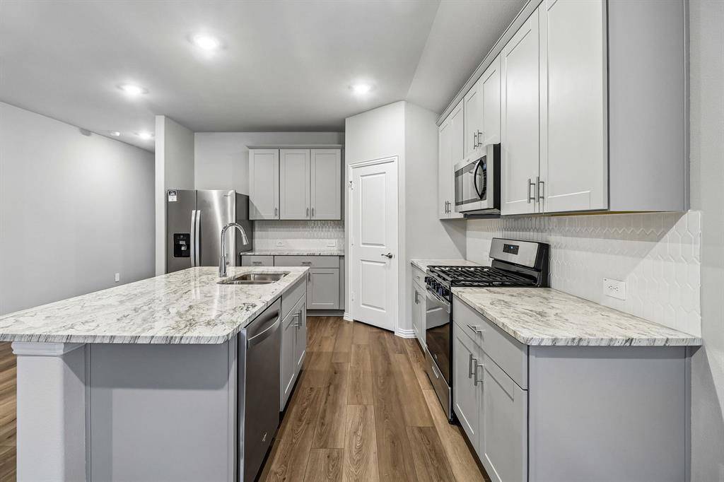 3216 Dustbend Plaza, Fort Worth, TX 76179