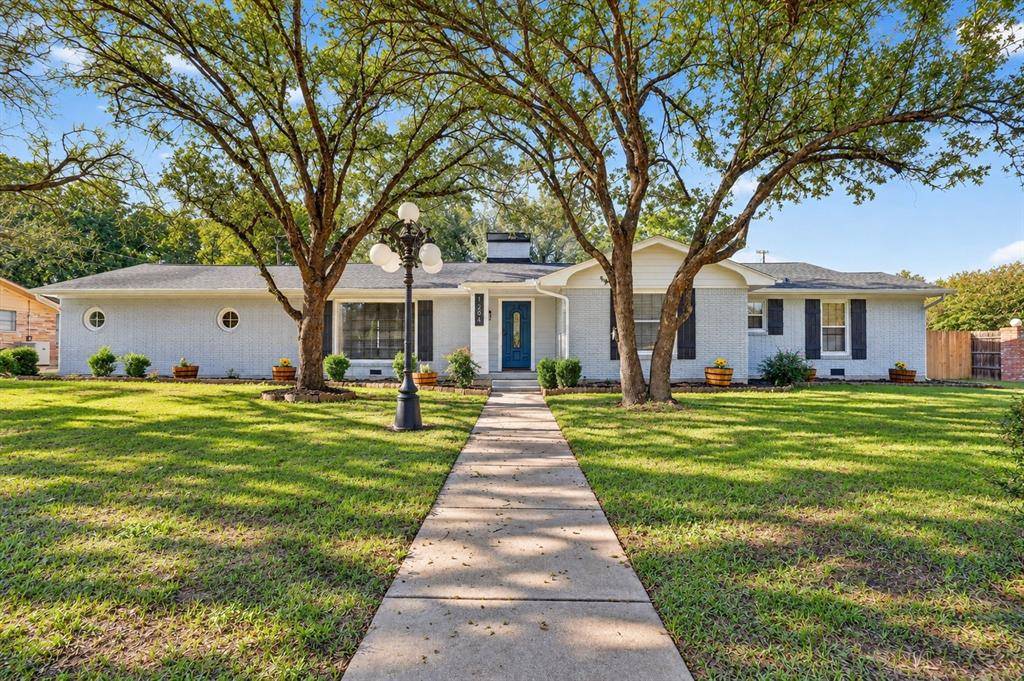 1204 Loma Alta Place, Cleburne, TX 76033