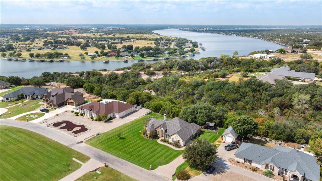 1616 Crow Creek Drive, Granbury, TX 76049