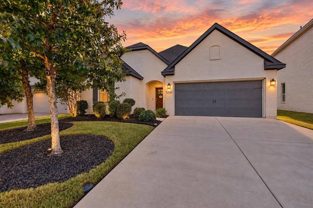 5220 Sonata Trail, Fort Worth, TX 76126