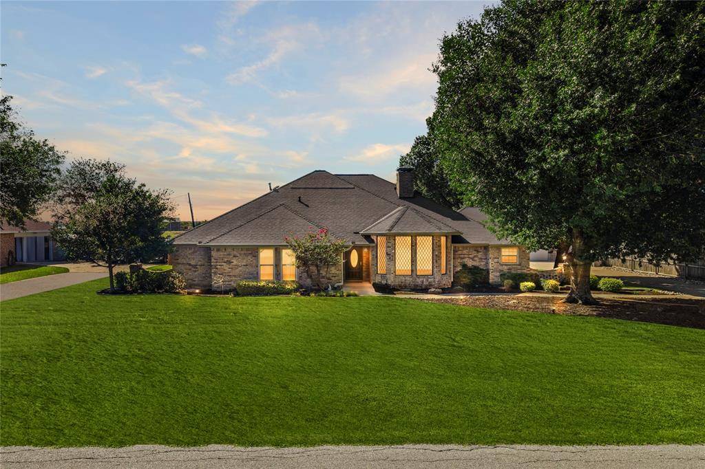 206 Cripple Creek Road, Glenn Heights, TX 75154