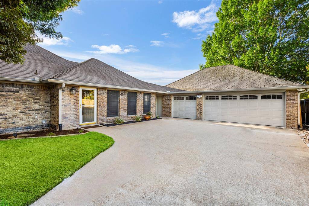 206 Cripple Creek Road, Glenn Heights, TX 75154