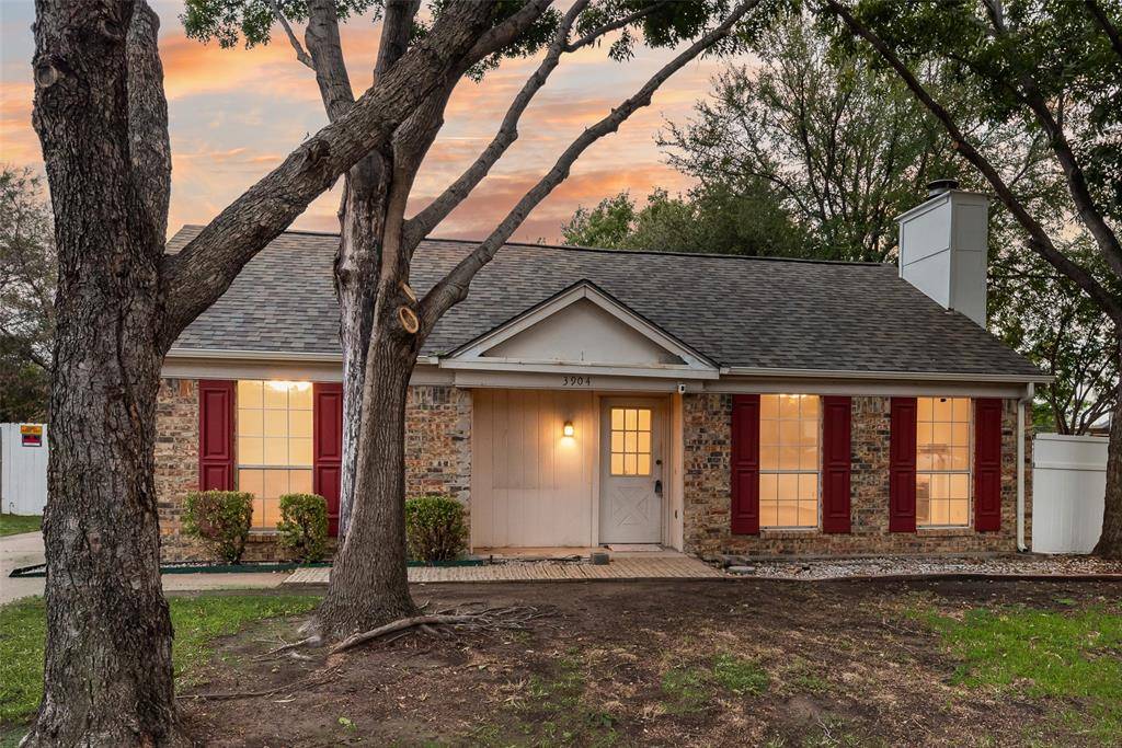 3904 Manzinita Street, Fort Worth, TX 76137