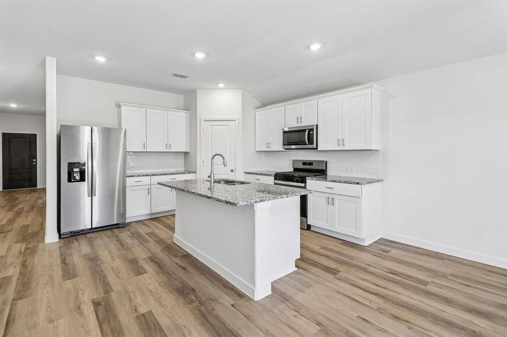 1757 Onion Creek Place, Crandall, TX 75114