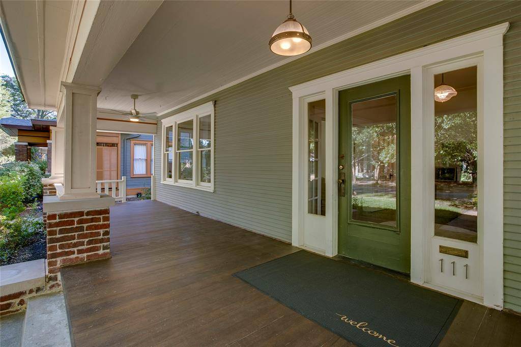 111 S Rosemont Avenue, Dallas, TX 75208