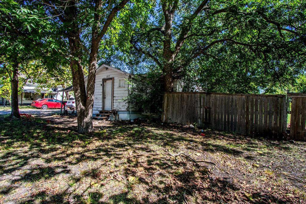 817 S Main Street, Farmersville, TX 75442