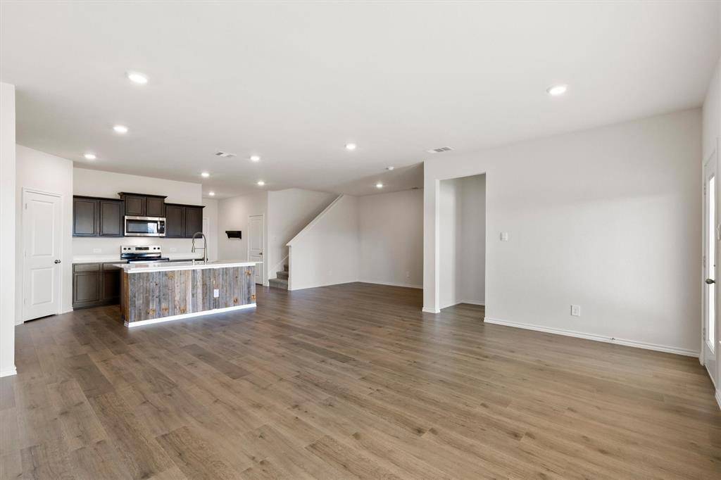 809 Sunlight Loop, Princeton, TX 75407