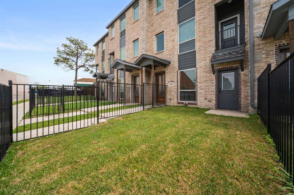 1603 Mignon Drive, Arlington, TX 76010