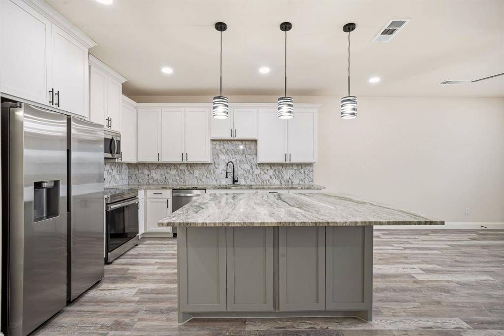 1603 Mignon Drive, Arlington, TX 76010