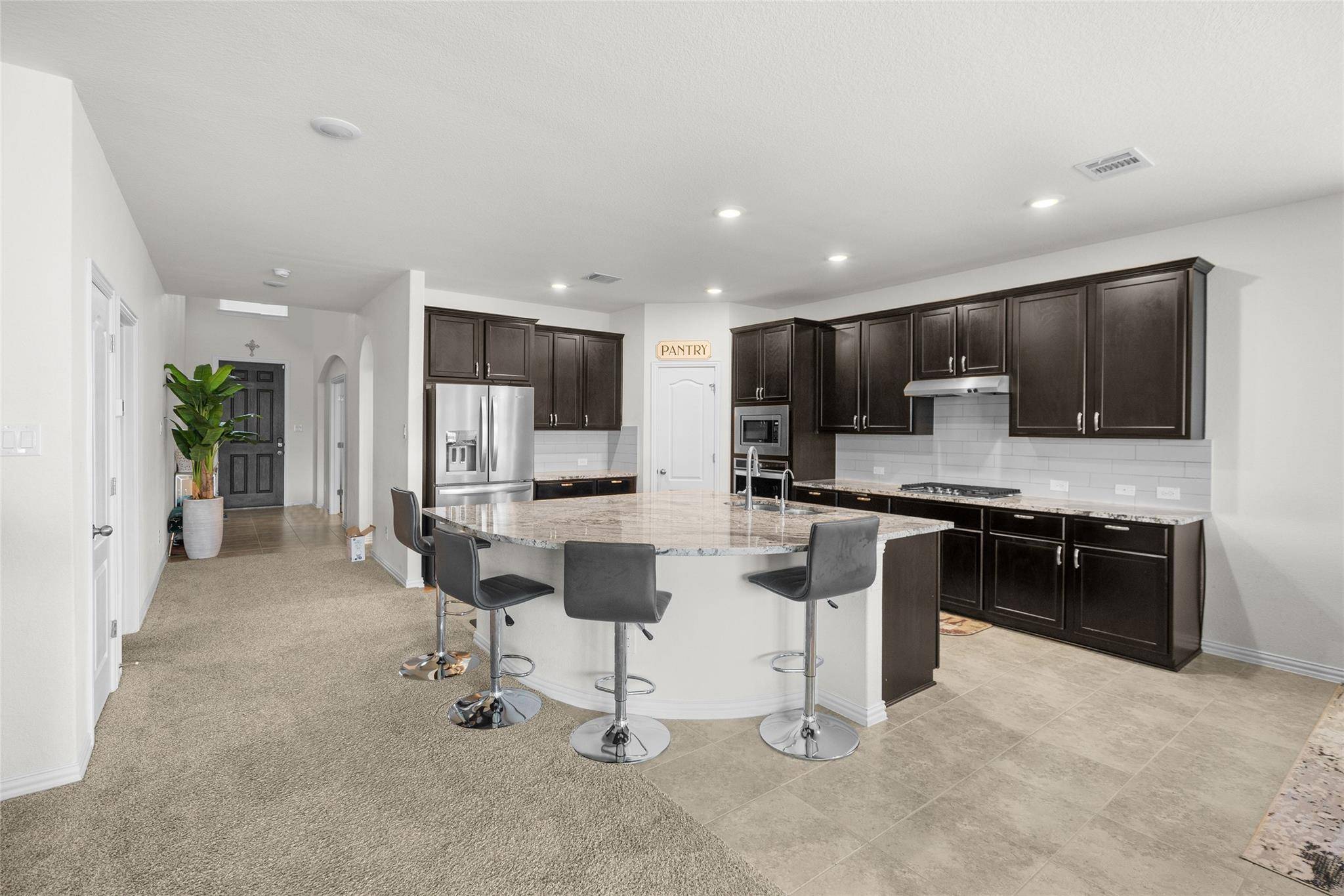 6533 Leonardo CV, Round Rock, TX 78665