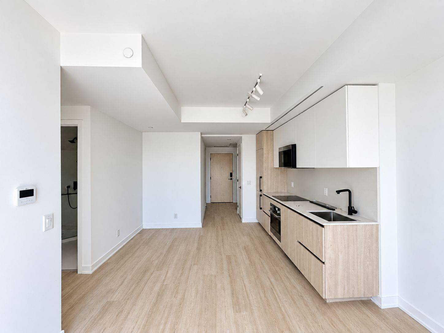 699 Sheppard AVE E #308, Toronto C15, ON M2K 0J5