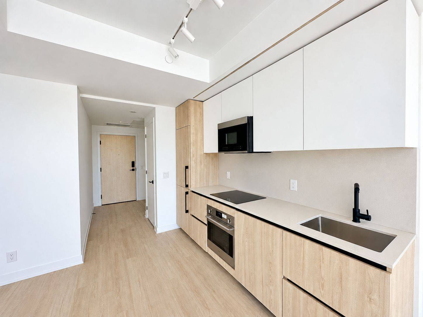 699 Sheppard AVE E #308, Toronto C15, ON M2K 0J5