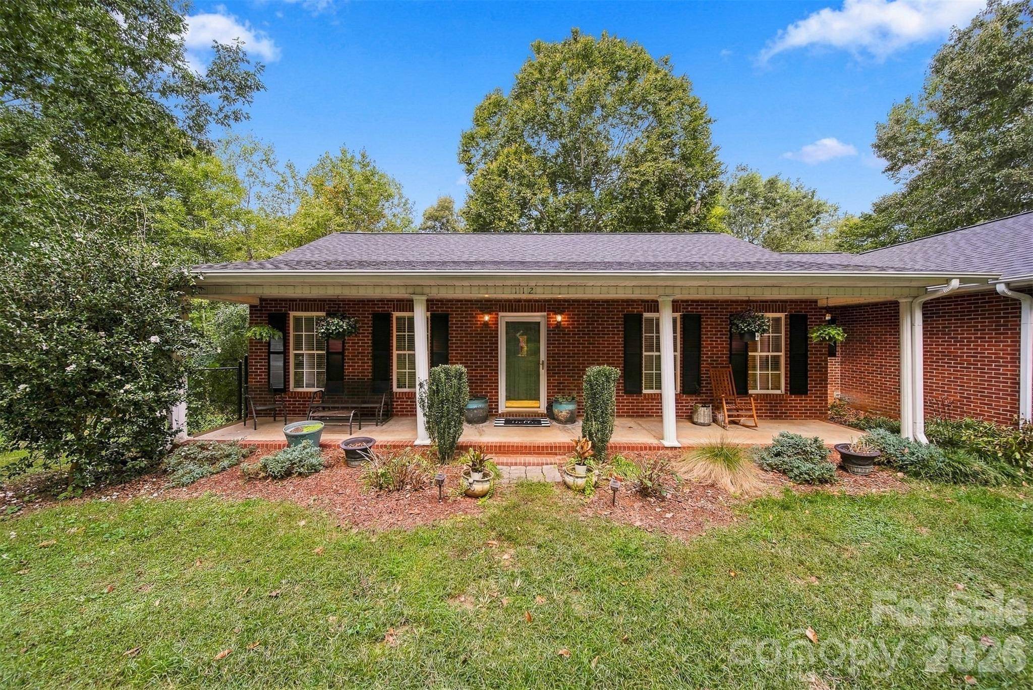 112 Jennings LN, Taylorsville, NC 28681