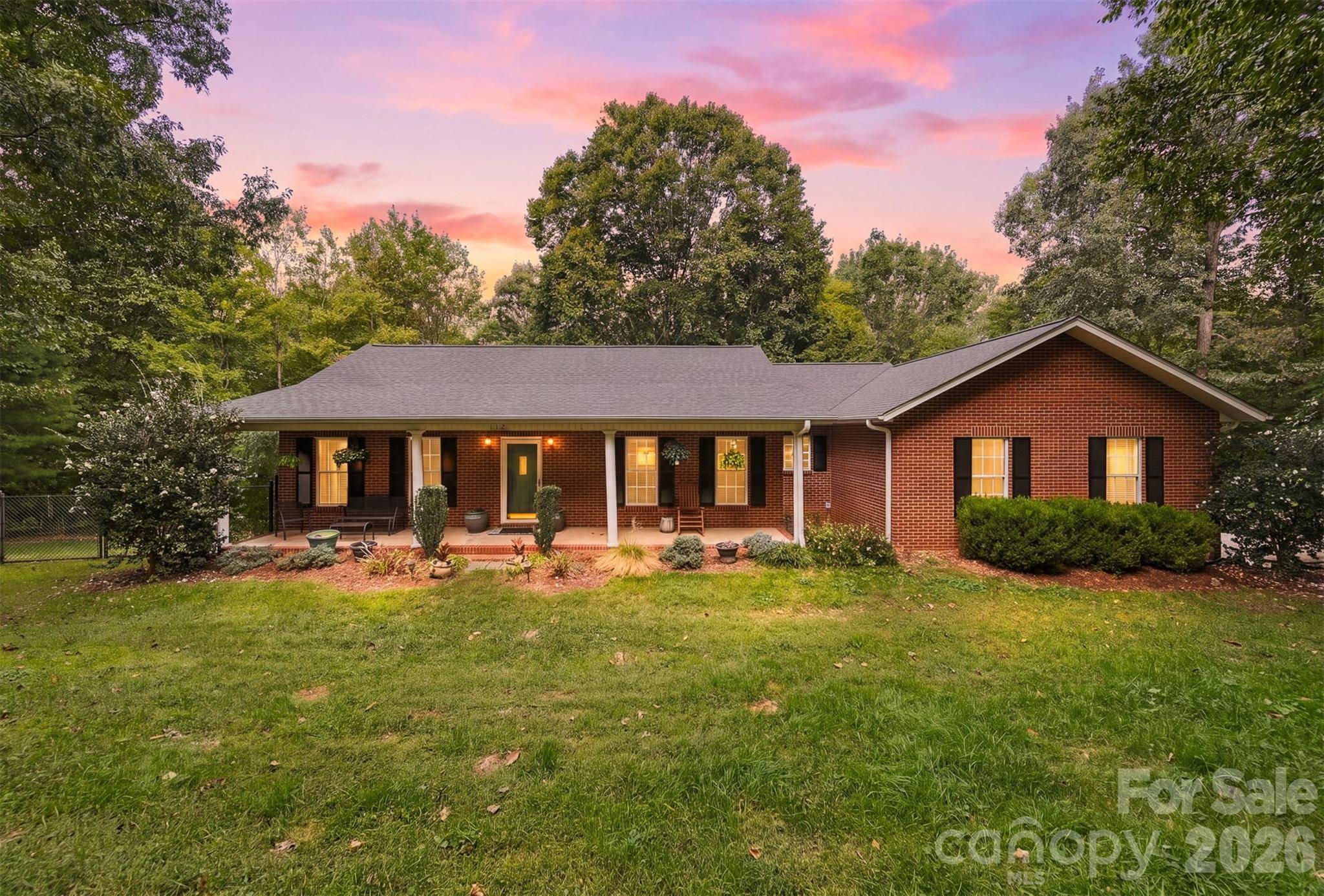 112 Jennings LN, Taylorsville, NC 28681