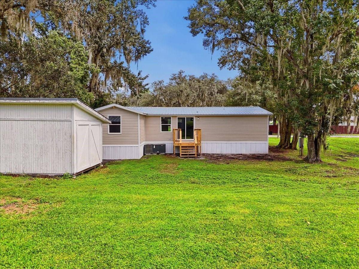 2412 ISLAND OAKS W, Lakeland, FL 33805