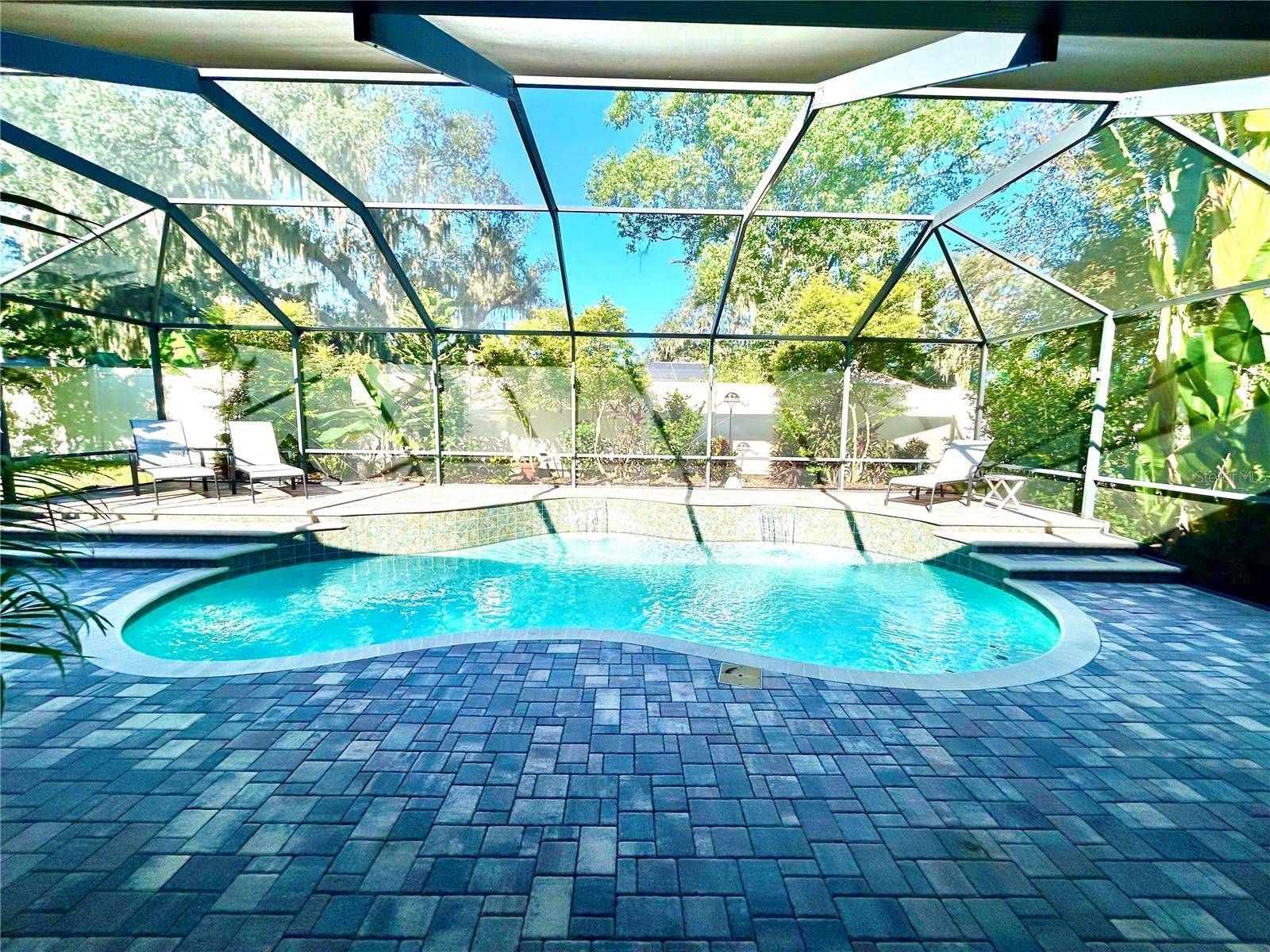 1212 LOREA LN, Brandon, FL 33511