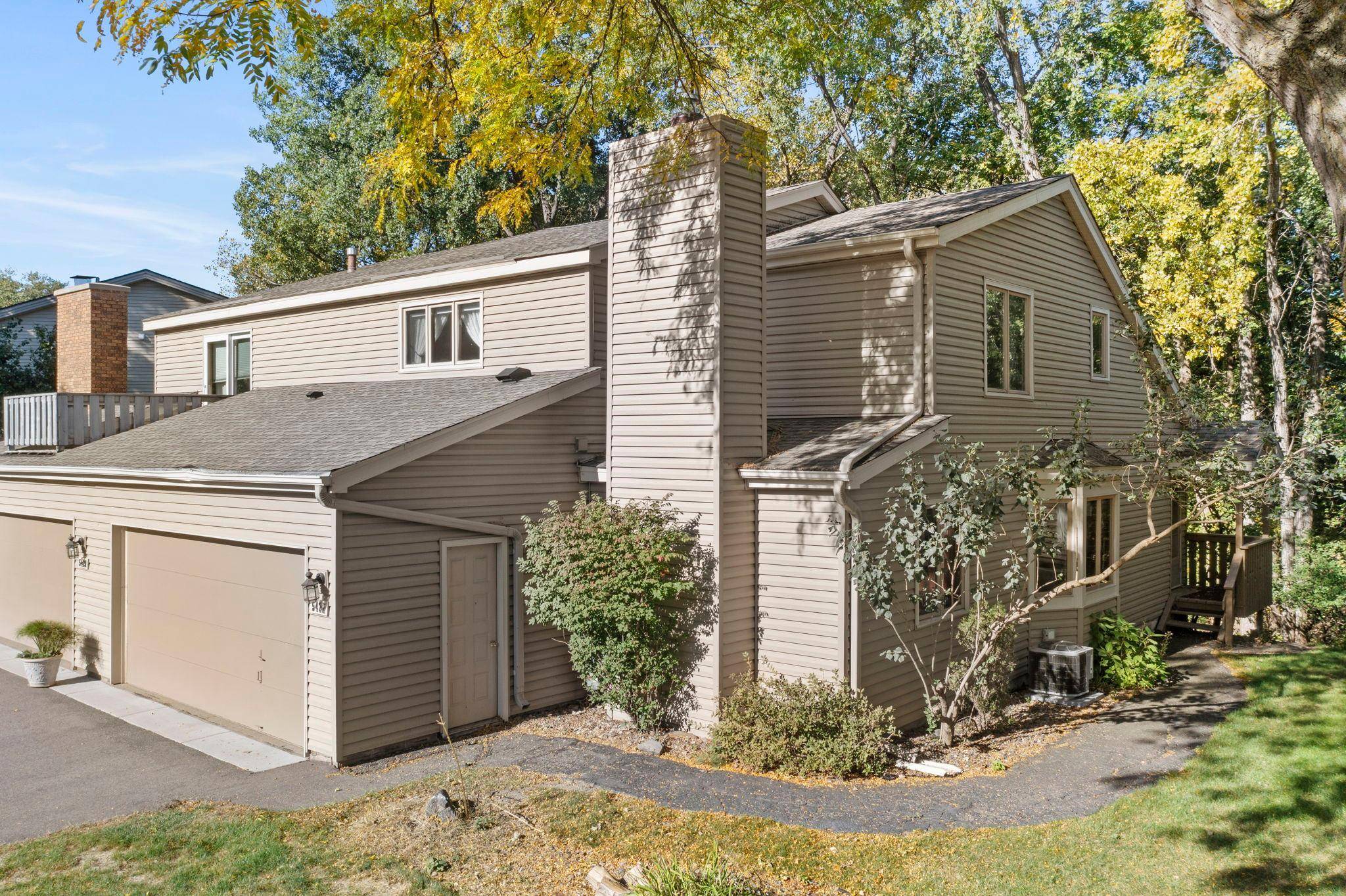 5422 Meister RD, Fridley, MN 55432