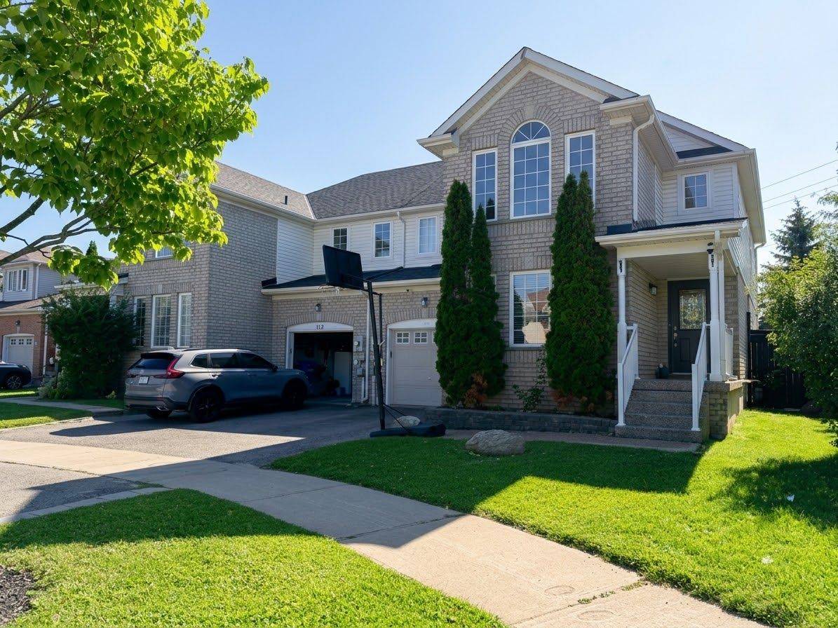 111 Bentley CRES, Barrie, ON L4N 0Z1