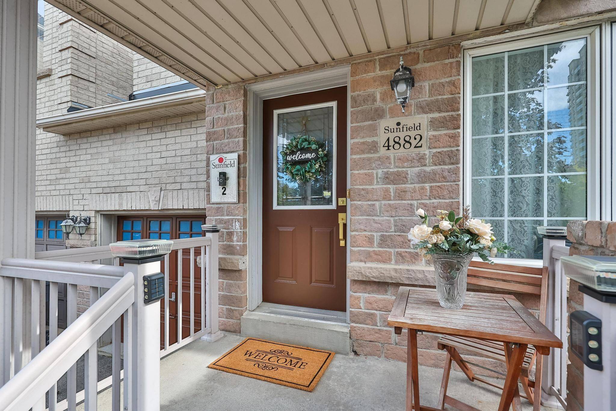 4882 Vienna CT, Mississauga, ON L4Z 4J2