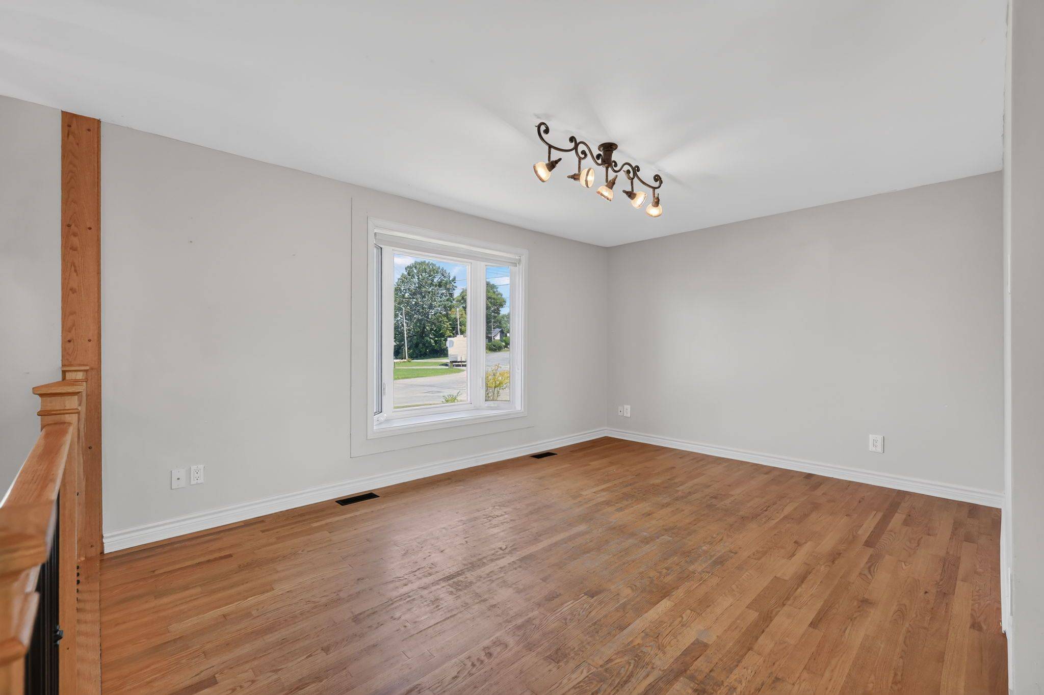2205 Woods ST, Clarence-rockland, ON K4K 1J3