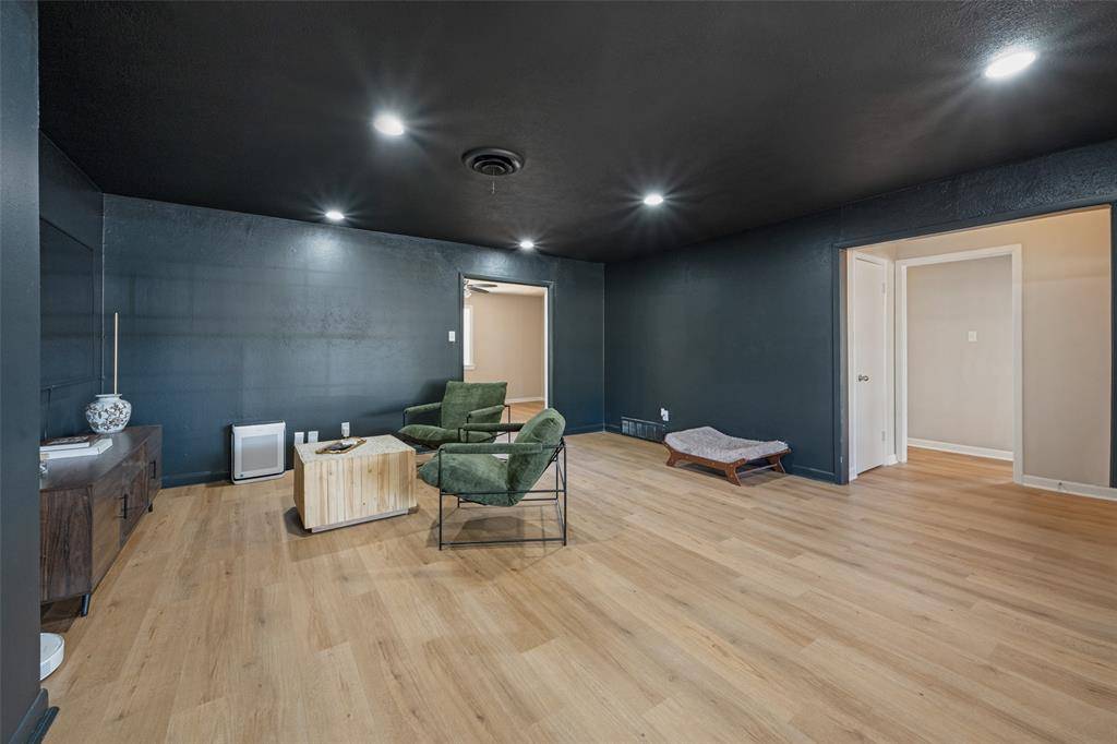 5601 Westcreek Drive, Fort Worth, TX 76133