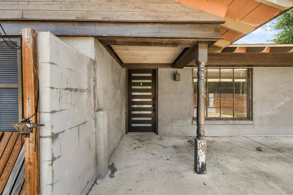 6817 Simmons Road, North Richland Hills, TX 76182