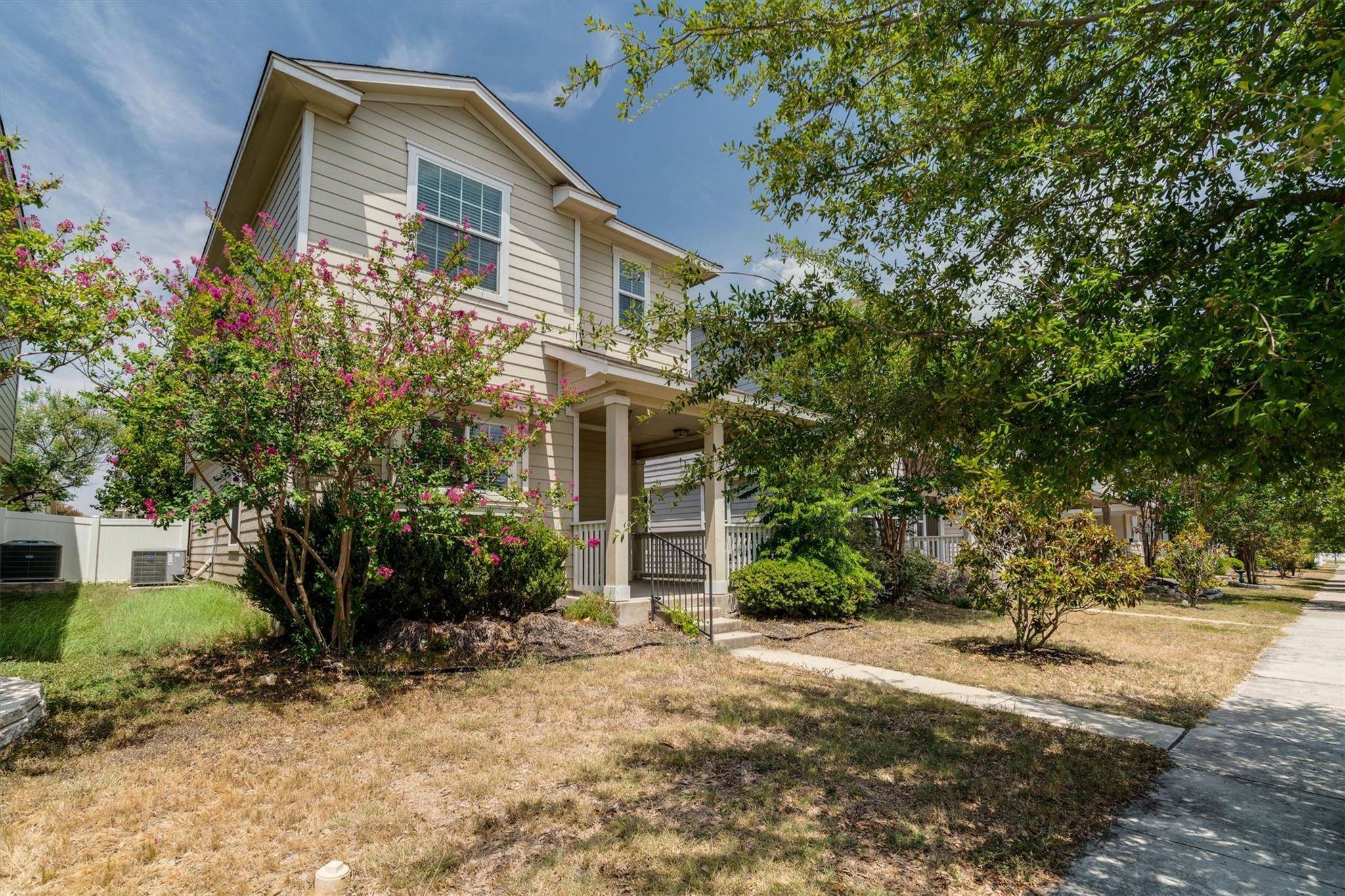 906 Craters Of The Moon BLVD, Pflugerville, TX 78660
