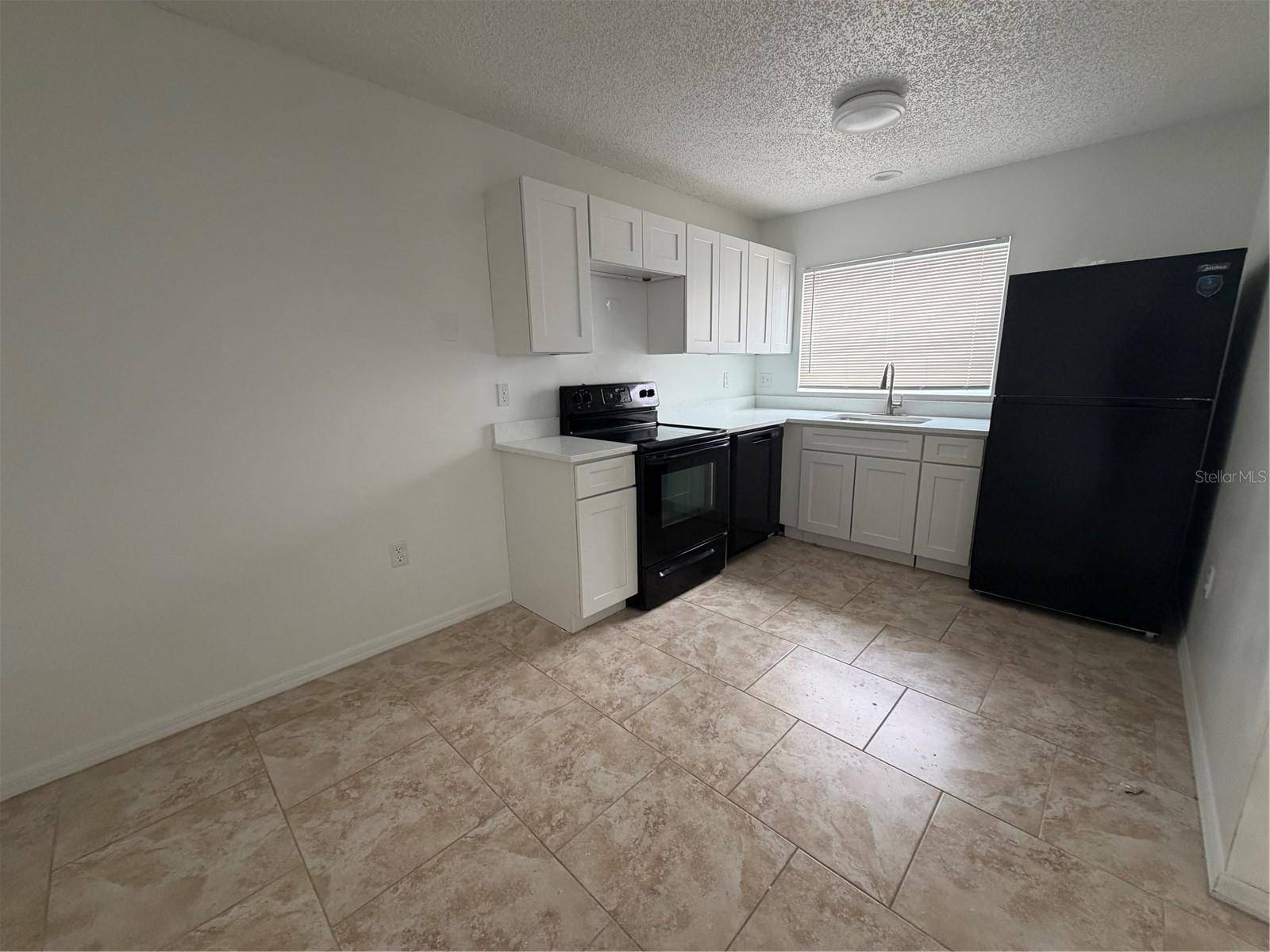 900 N BAY ST #8, Eustis, FL 32726