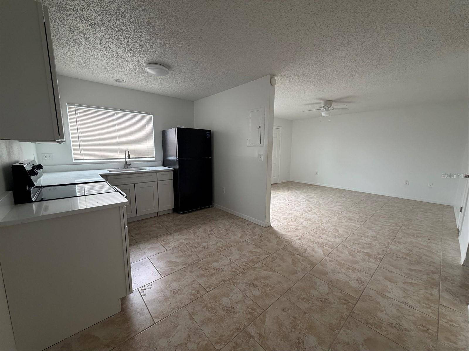 900 N BAY ST #8, Eustis, FL 32726