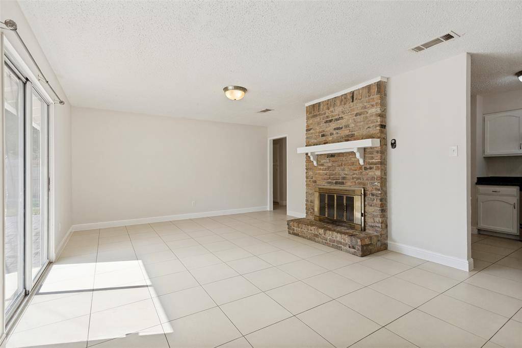 5420 Prince Drive, Lake Dallas, TX 75065