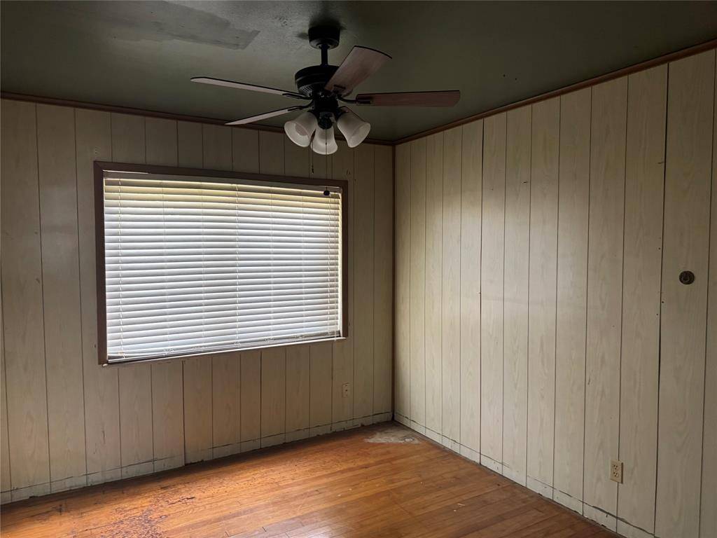 241 Casalita Drive, Garland, TX 75040