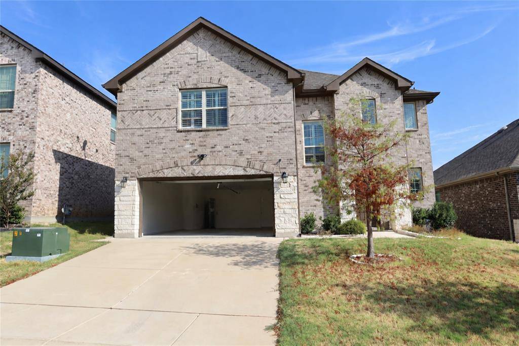 8208 Leopard Pass, Godley, TX 76044
