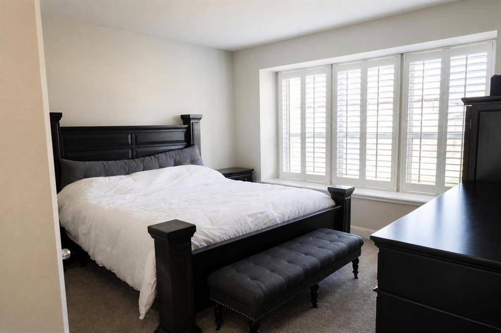 8208 Leopard Pass, Godley, TX 76044