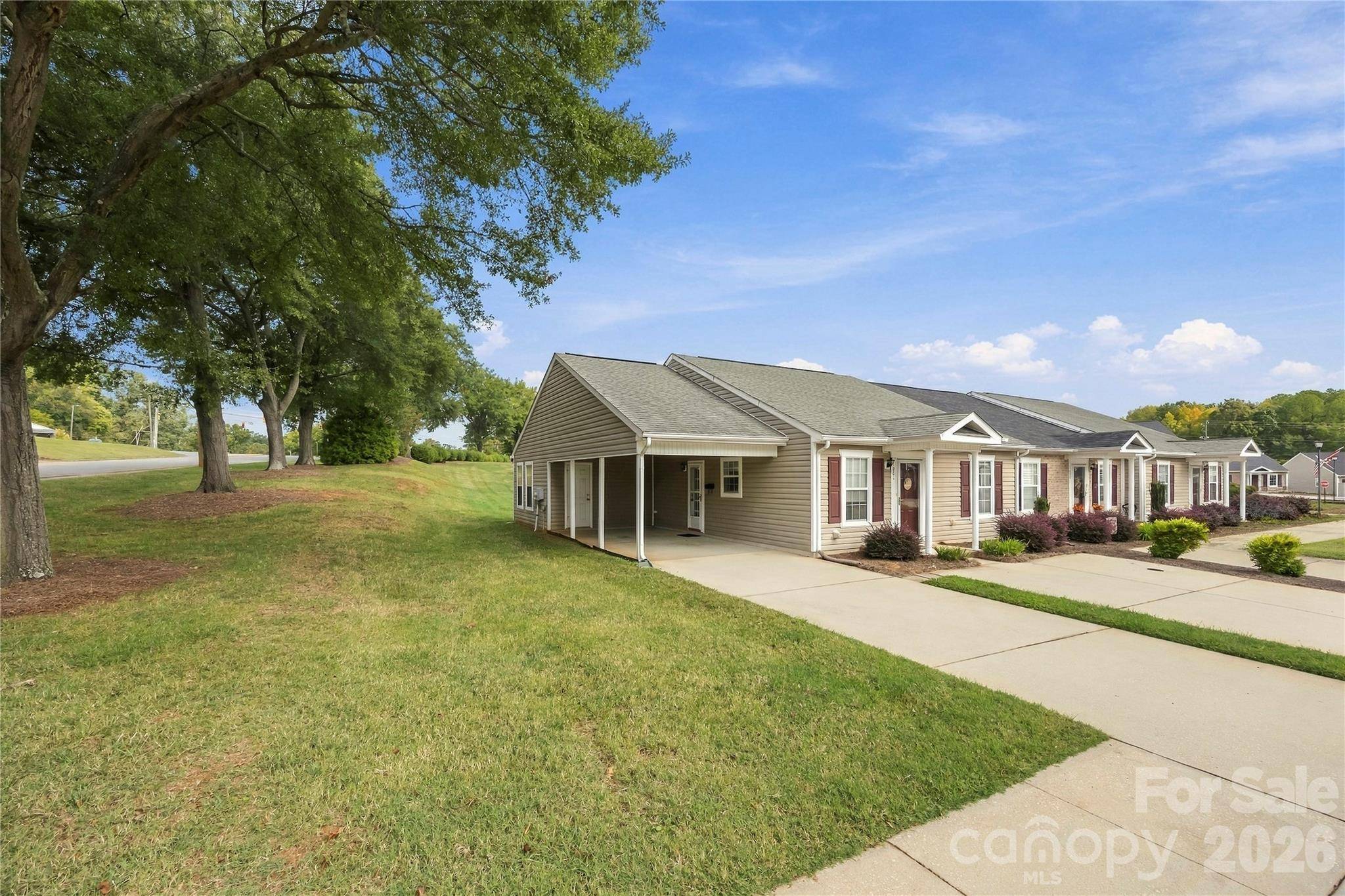1001 Old Chestnut WAY, Cramerton, NC 28032