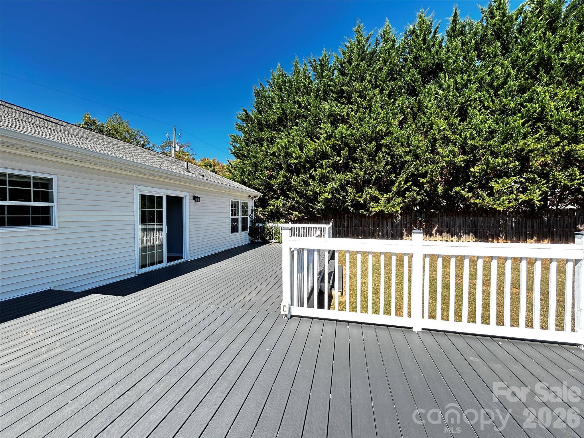 224 Pete Luther RD, Candler, NC 28715
