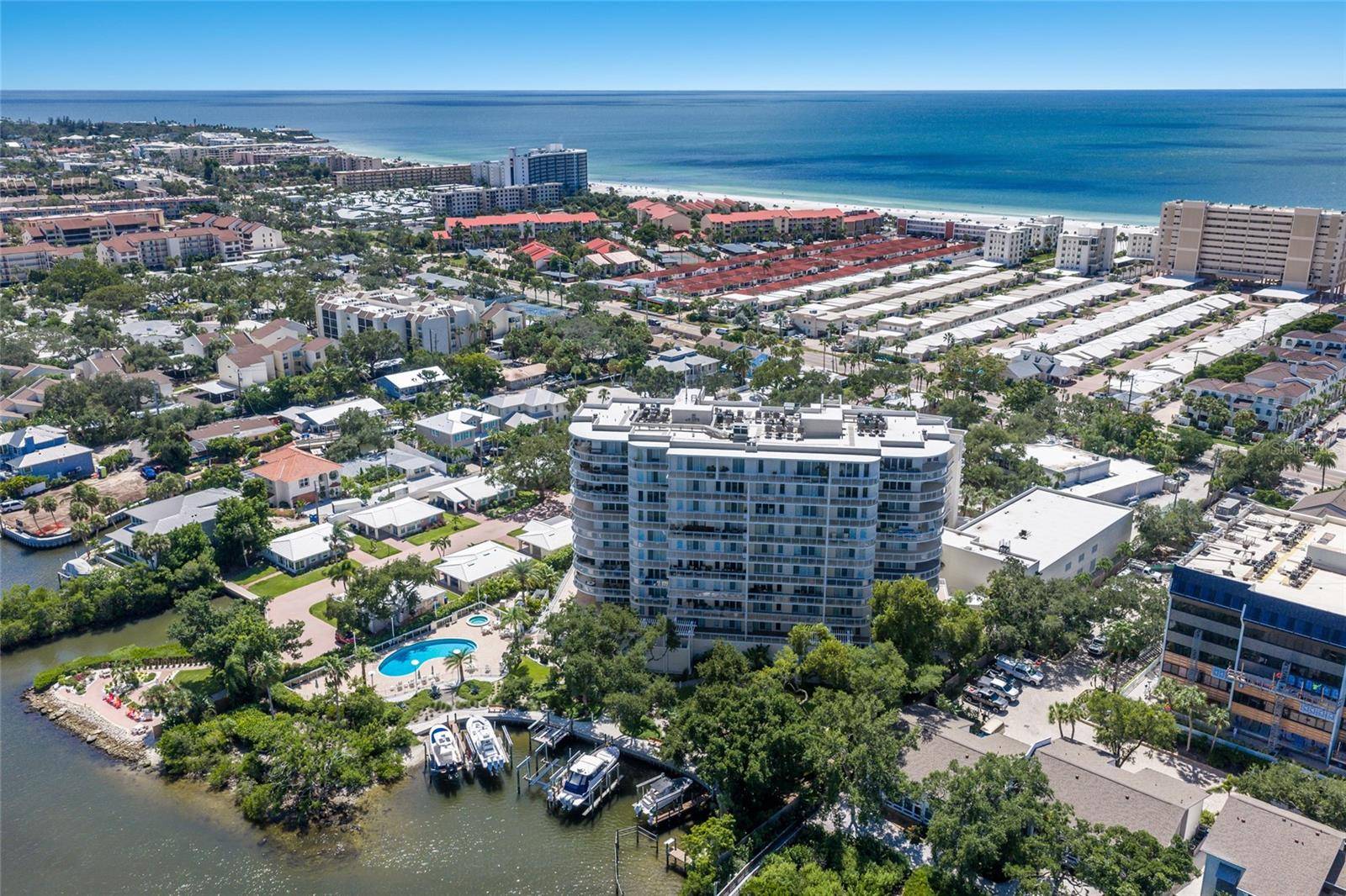 1640 SUMMERHOUSE LN #40, Sarasota, FL 34242