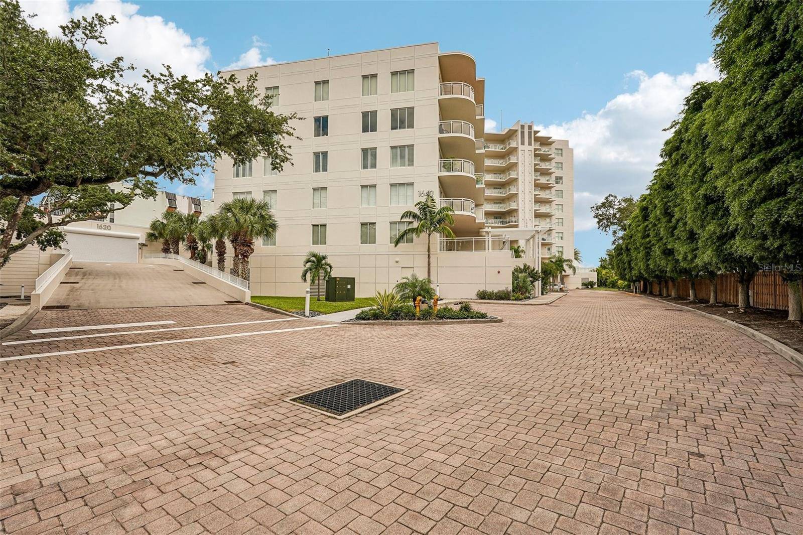 1640 SUMMERHOUSE LN #40, Sarasota, FL 34242