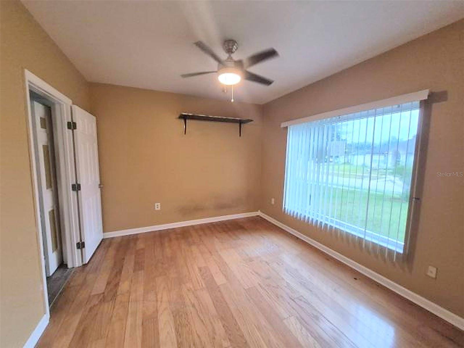 902 GREENBELT CIR, Brandon, FL 33510