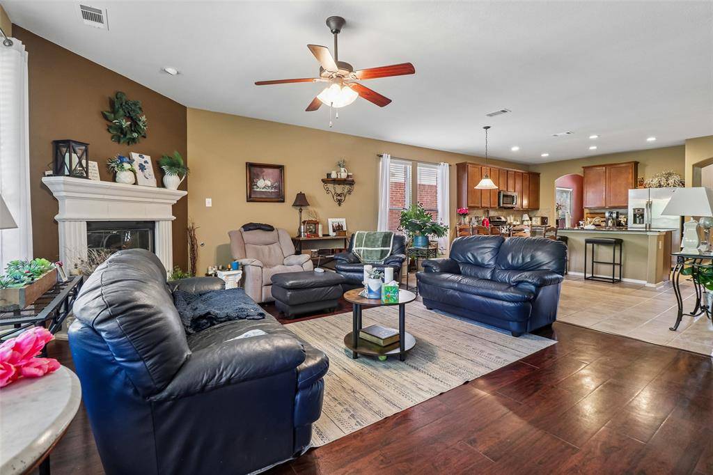 4321 Summer Star Lane, Fort Worth, TX 76244