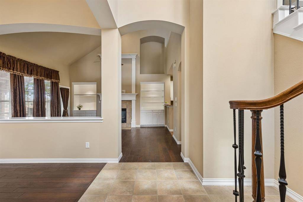 4145 Cobblestone Drive, Carrollton, TX 75007