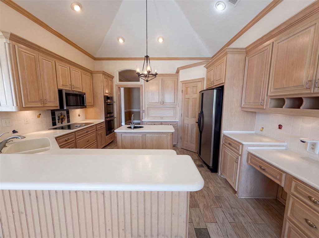 619 Edgewood Lane, Ovilla, TX 75154